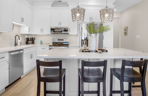 Seagrove Beach Condo | Luxurious Beach-Front Vacay w/Ocean Views + Free Attraction Tickets!