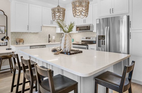Seagrove Beach Condo | Luxurious Beach-Front Vacay w/Ocean Views + Free Attraction Tickets!
