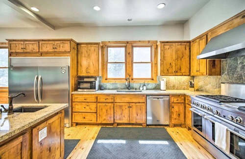 Moonridge Cabin | Luxurious & Spacious < 3 miles to Ski Resort