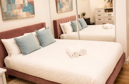 Fairfax District House | Luxury 2BR Guesthouse Near The Grove