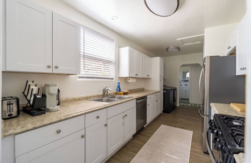 Mid-City House | Luxury 3-Bedroom House in Marvelous San Diego