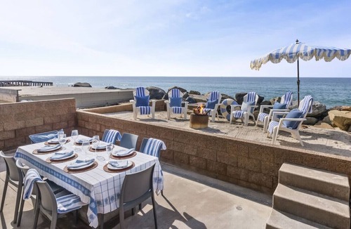 South Oceanside House | Luxury Beachfront, Listen to Waves, Enjoy Views