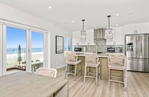 Carlsbad Village Villa | Luxury Beachfront Villa - Sand Suite