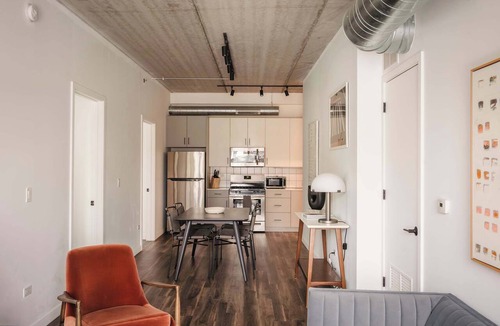 Near North Side Apartment | Luxury Designer Penthouse Loft 502 | River North