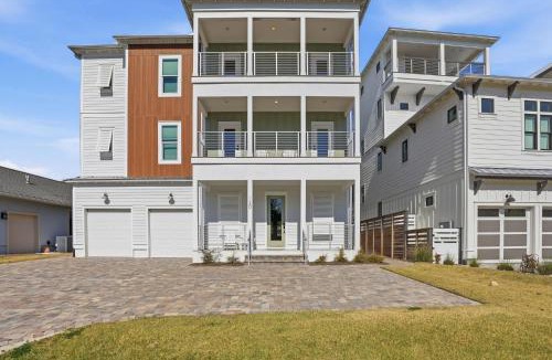Dune Allen Beach House | Luxury family twelve bedroom getaway with private pool