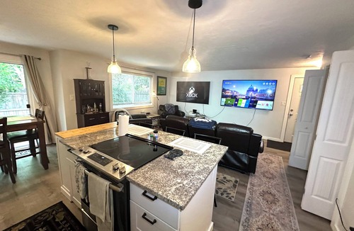 Southeast Boise House | LUXURY GOLF GETAWAY DOWNTOWN BOISE