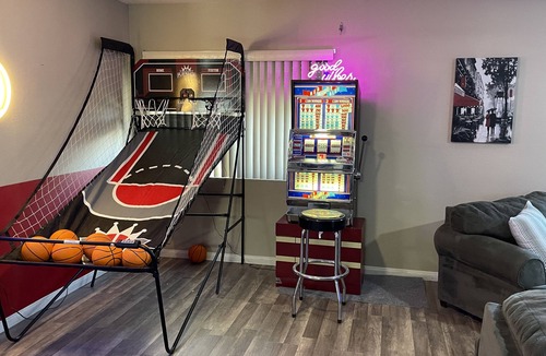 Silverado Ranch House | Luxury Home Private 5BD Near Strip - Pool/Spa, Game Room & Basketball. Groups