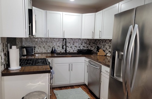 Southeast Pensacola House | luxury house ,8min from downtown ,6 min from airport.
