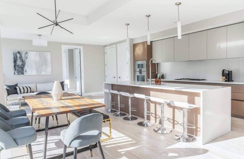 Near North Side Apartment | Luxury Loft Collection COMBO 01/02 | Terrace
