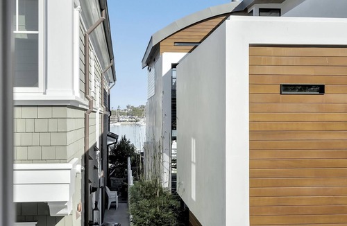 Balboa Peninsula House | Luxury Newport Beach House Weekly Cleaning Included