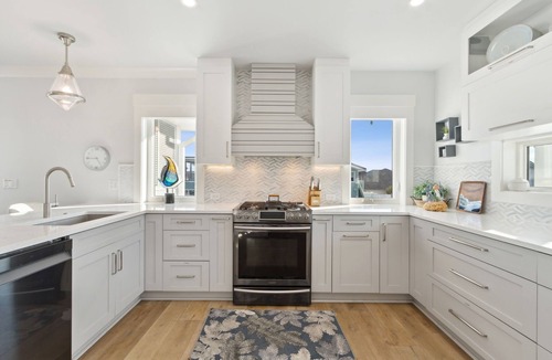 Ocean Cay House | Luxury Ocean View Home | Spacious Outdoor Living | Designer Finishings | Across from the Beach