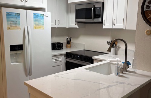 Townsite Condo | Luxury on the Beach!