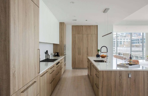 Downtown Chicago Apartment | Luxury Penthouse: Iconic Views + Exclusive Comfort
