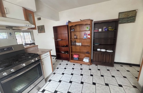 Alhambra Villa | M3-Spacious 4-bedroom villa in awesome Alhambra with WiFi, AC