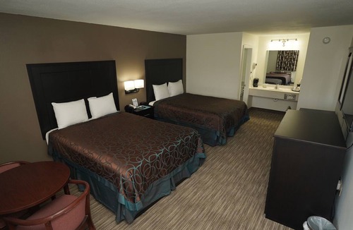Fredericktown Hotel | Madison Inn Lodge