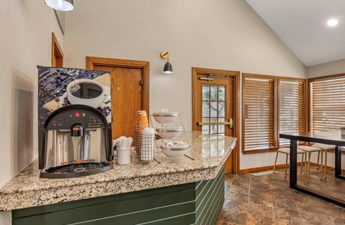 Springfield Hotel | MainStay Suites Springfield South - Battlefield Rd