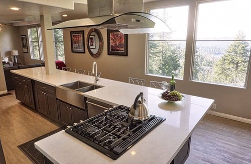 Arrowhead Villas House | Majestic Lake View | Open | Nature | Treetop Life