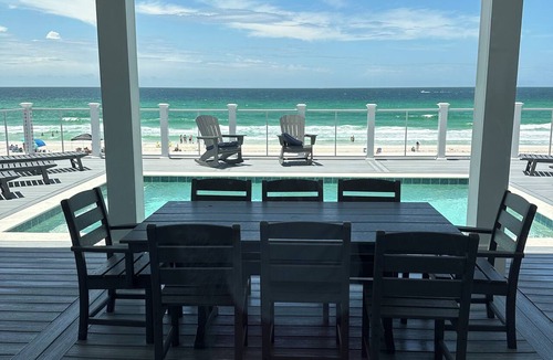 Bahama Beach House | Make Your Mark II Private Gulf Front Home/Pool/Tiki Bar/7 bed/9 bath/Game Room