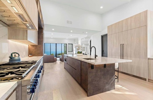 Central Malibu House | Malibu Meadows Heights