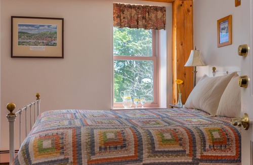 Hallowell Hotel | Maple Hill Farm Inn