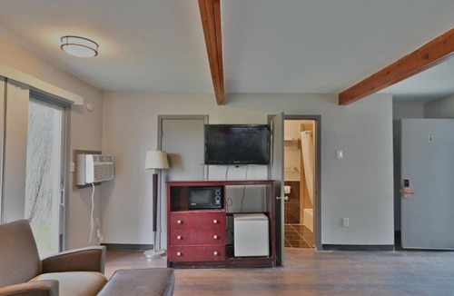 Tunkhannock Hotel | Maplehurst Motel