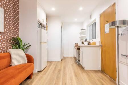 Ladera Heights Apartment | Mid Century 1BR Apt w Patio Near LAX Playa Vista Beach