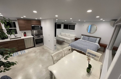 Capistrano Beach Apartment | Mid-Century Meets the Beach