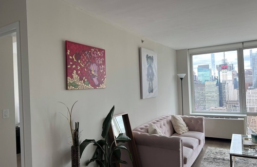 Midtown Apartment | Million Dollar View, 1-bedroom apartment in charming New York with AC near MSG