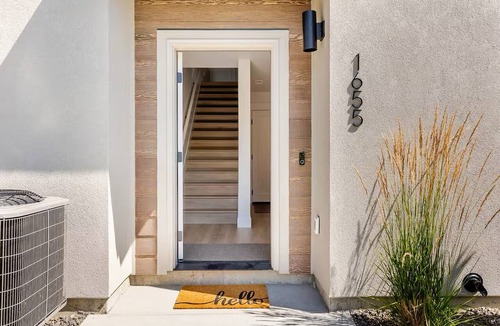 Boise Bench House | Modern 3BD/3.5BA townhouse near BSU w/EV charger, fast WiFi & private patio!