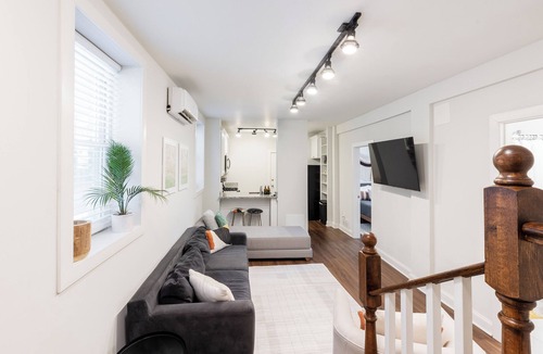 Avondale House | Modern Apt in Trendy Neighborhood w/Free Parking