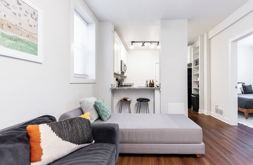 Avondale House | Modern Apt in Trendy Neighborhood w/Free Parking