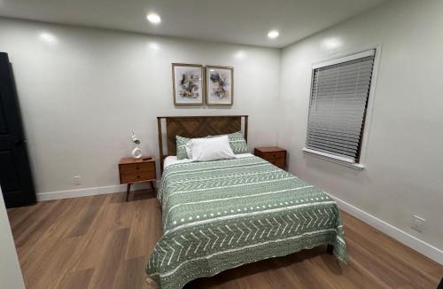 Harbor House | Modern Bedroom in Long Beach 1