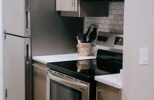 O'Hare Apartment | Modern Condo Safe Chicago Stay Near O’Hare