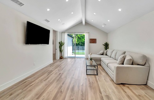 Beverly Grove Villa | MODERN HOUSE IN BEST LOCATION