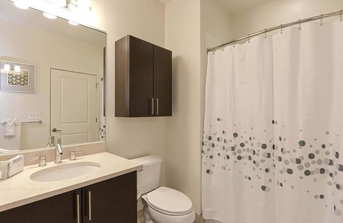 Central-Maverick Square - Paris Street Apartment | Modern Studio | Kitchen | Washer/Dryer | Upscale Amenities