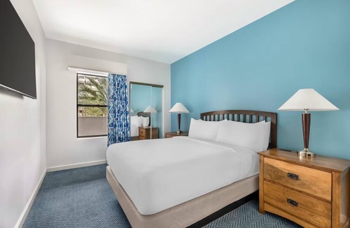 Enterprise Hotel | Modern Vegas Stay with Pool and Parking Near Allegiant Stadium & Top Golf