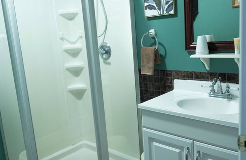 Pittsfield Hotel | Monroe Street Suites