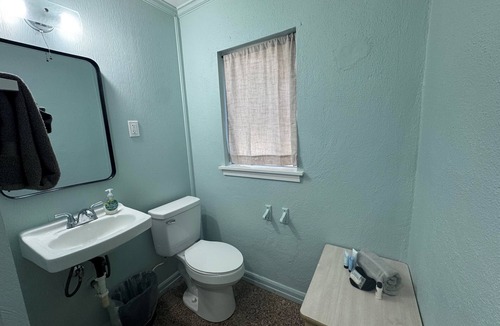 Biltmore Beach Hotel | Monterey Motel - Guest Room 2 @ Beach Access 8, Pool, Free WiFi