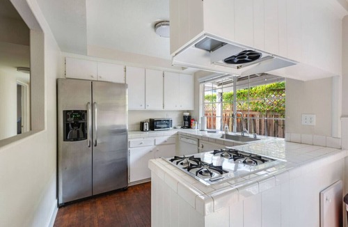 Santa Ana Apartment | Monthly Rental Near South Coast Plaza | 2Bed2Bath