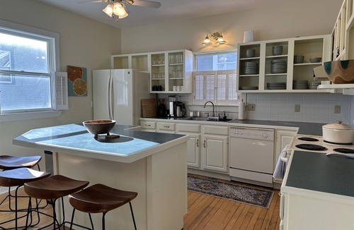 Camden House | MOUNTAIN HOUSE RETREAT - Town of Camden