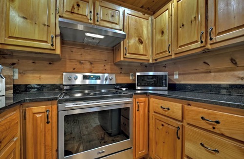 Cherry Log Cabin | Mountain views and more! - Cherry Creek Retreat