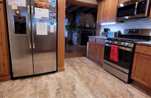 Mount Gretna Cottage | Multi-family Mt Gretna Cottage: Steps to Playhouse