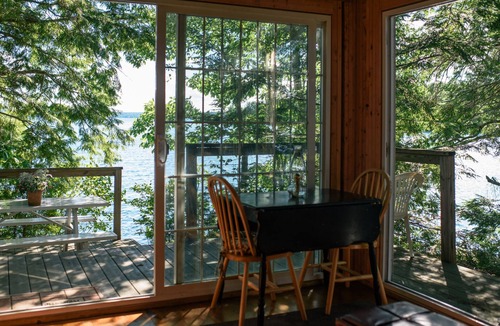 Purgatory Cabin | Nature lovers Paradise your own island