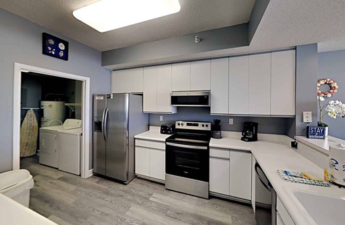 Navarre Beach Condo | Navarre Beach Regency #105 | Stunning Views, Pool!
