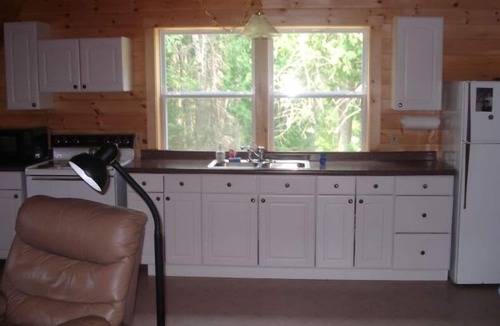 Northport Apartment | Near Camden, serene setting in the Maine woods, excellent reviews.800.00Week