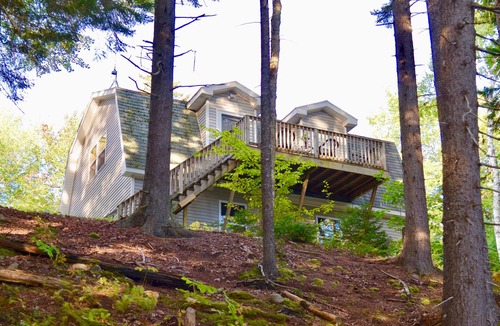 Northport Apartment | Near Camden, serene setting in the Maine woods, excellent reviews.800.00Week
