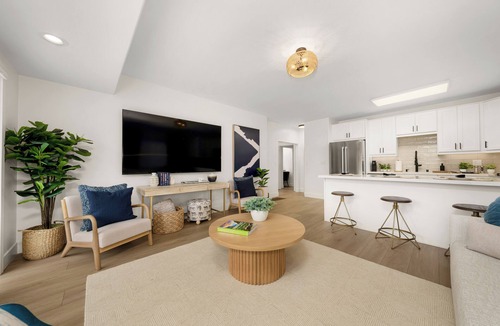 Park West Condo | New 2 En Suite Bedrooms, Balboa Park, Lux, 85" TV, Parking!