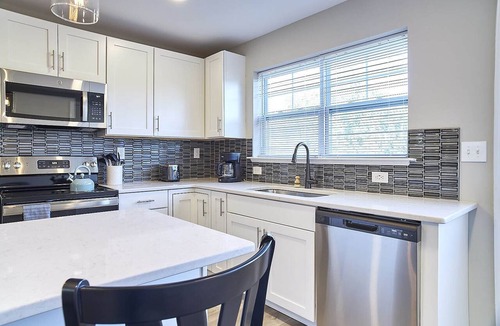 Drums Condo | New Condo! Minutes from Sand Springs Golf Course & Wedding/Event Venue