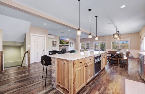 Lake Harmony Estates Ski Chalet | New Luxe! Spacious 9BR, 7.5BA Chalet Sleeps 30, Elevator, EV Charger
