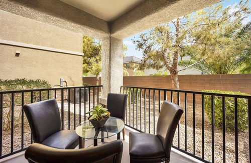 Centennial Hills Condo | New Year’s Bonus! 100 Off first 30 days Etrax Large 1bed Condo centennial Hills!